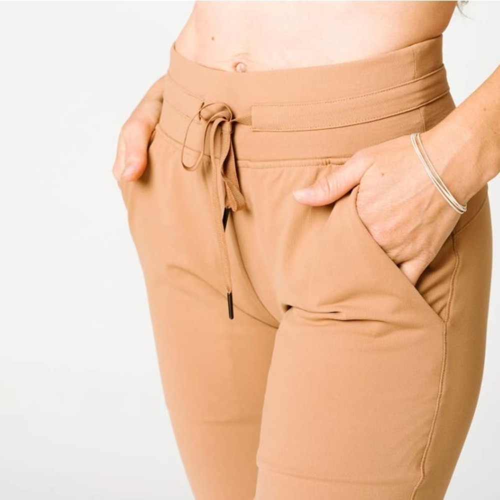 Zyia Active Ascend Joggers XL‎ Camel Tan Pants